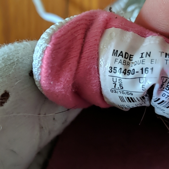 Nike Air. 7.5. Women's. - Picture 3 of 3